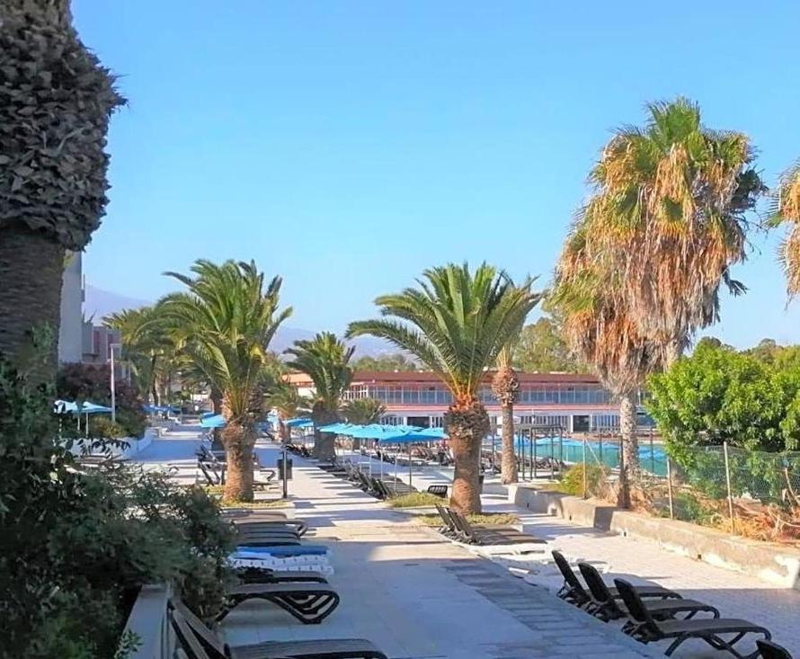 Beach-Front Tenerife Sth Sea And Pool View Costa Del Silencio Ngoại thất bức ảnh